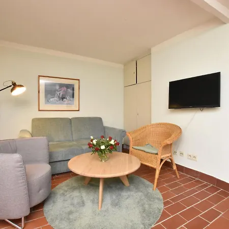 2 Combined With Outdoor Sauna, Large Garden, Playground Manhagen